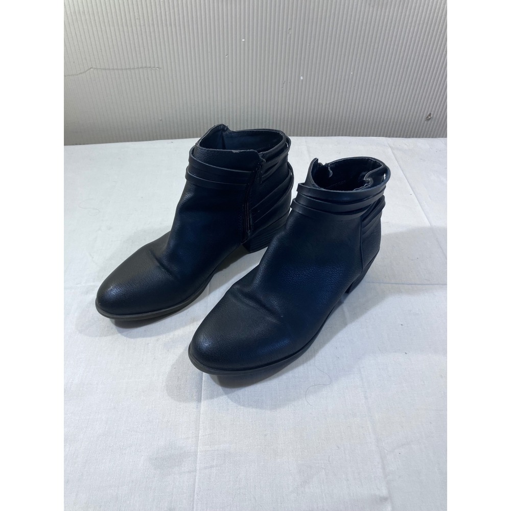 Madden Girl Basil Black Faux Leather Ankle Boots Women Size 7.5 Zip Stacked Heel